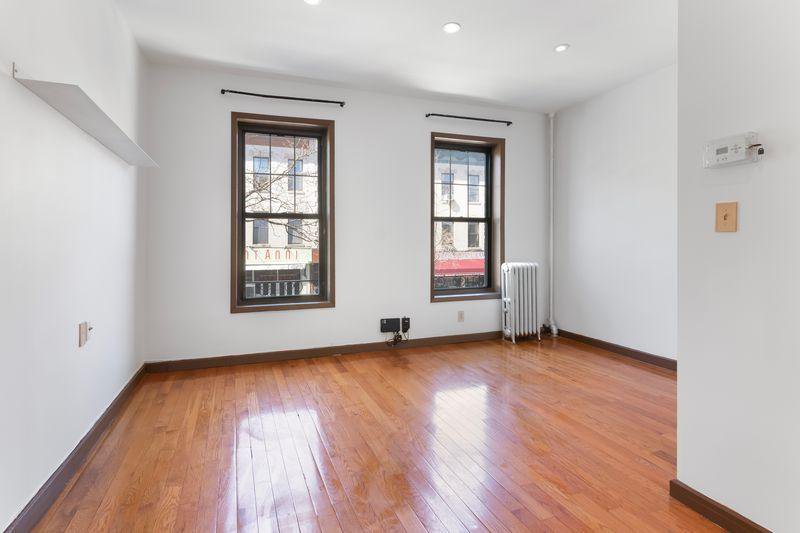 751 Franklin Avenue – For Sale photo 9