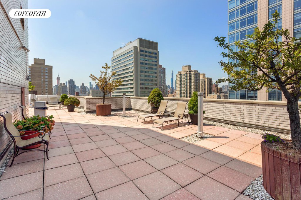 500 East 83rd Street, Unit 16M photo 11
