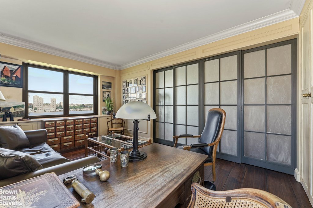 11 Riverside Drive, Unit 11FW photo 5