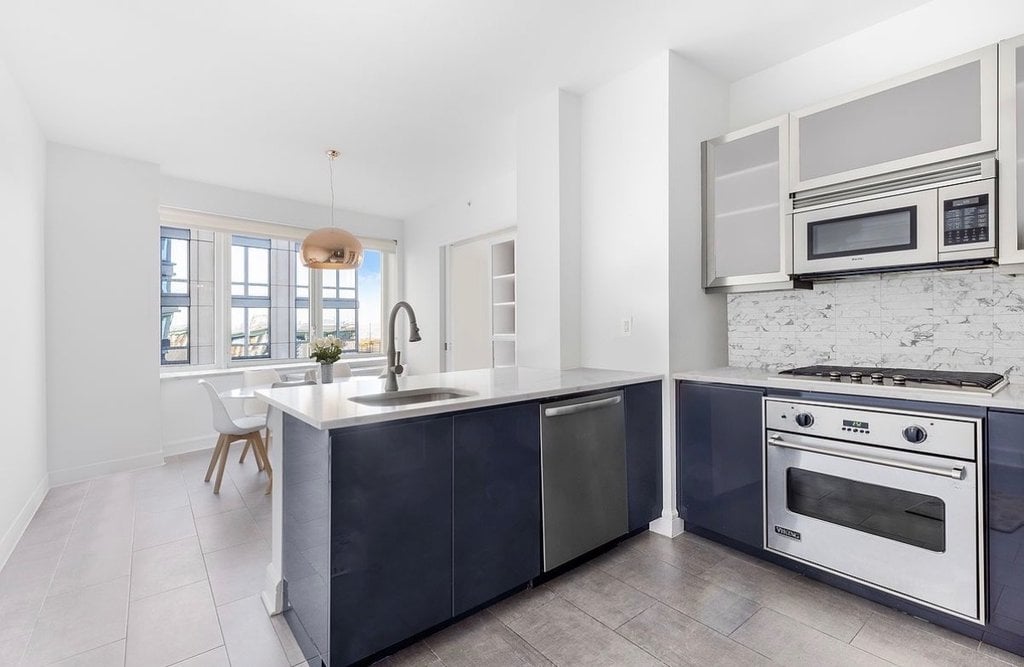 80 Riverside Boulevard, Unit 3L photo 5