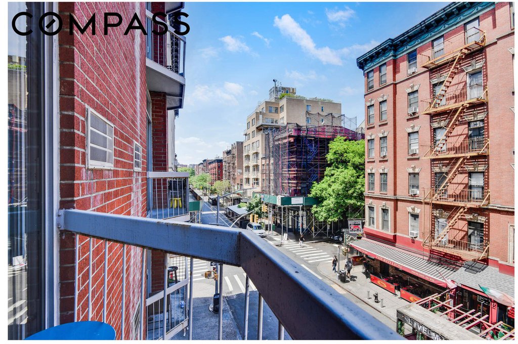 184 Thompson Street, Unit 2P photo 2