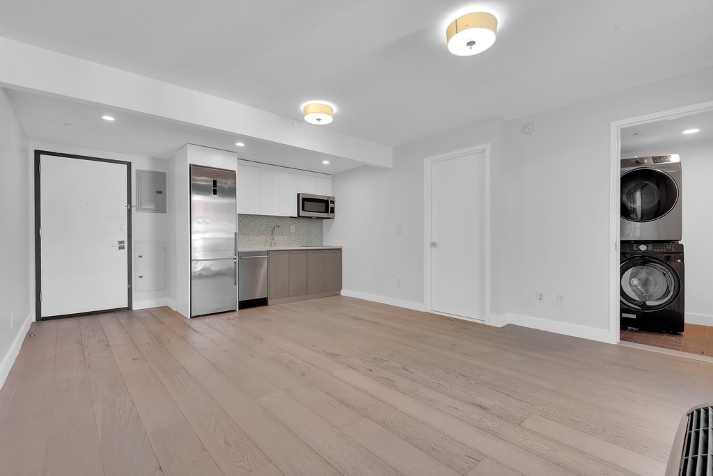 2128 Ocean Avenue, Unit 3G photo 3