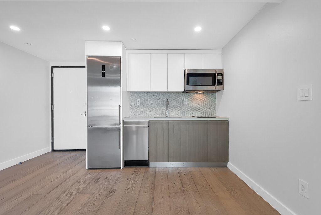 2128 Ocean Avenue, Unit 3G photo 4