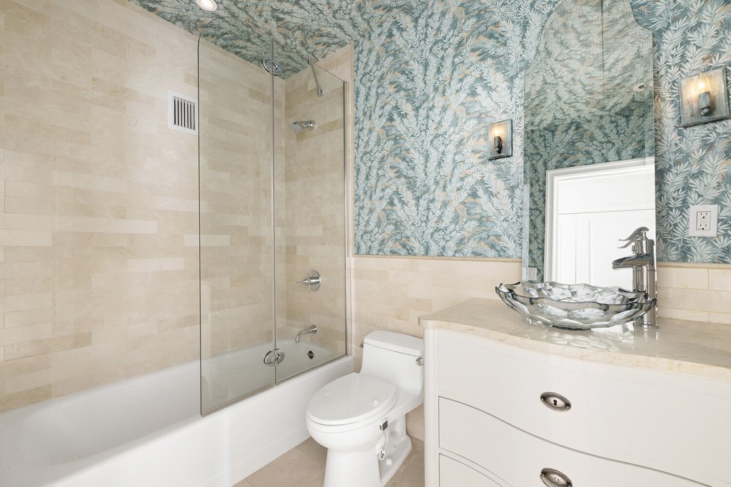 200 East 66th Street, Unit D2005 photo 15