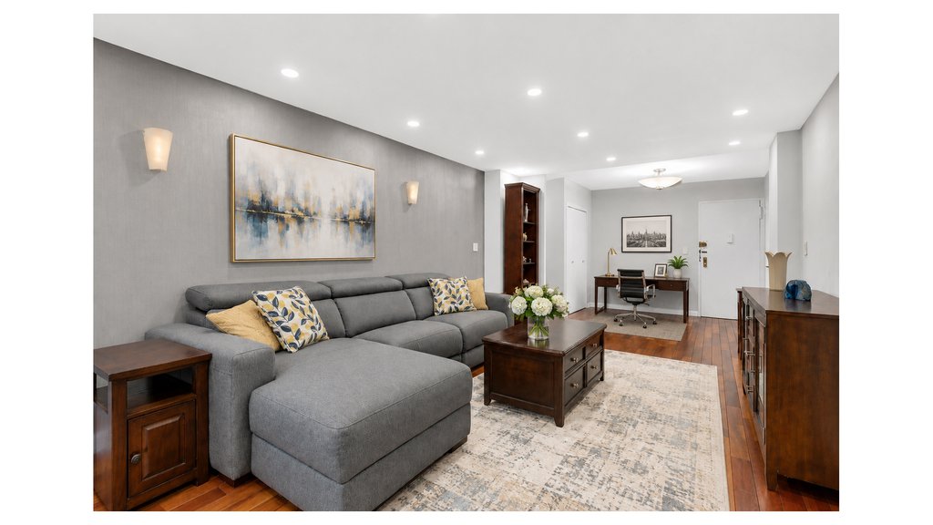220 East 54th Street, Unit 3C photo 2