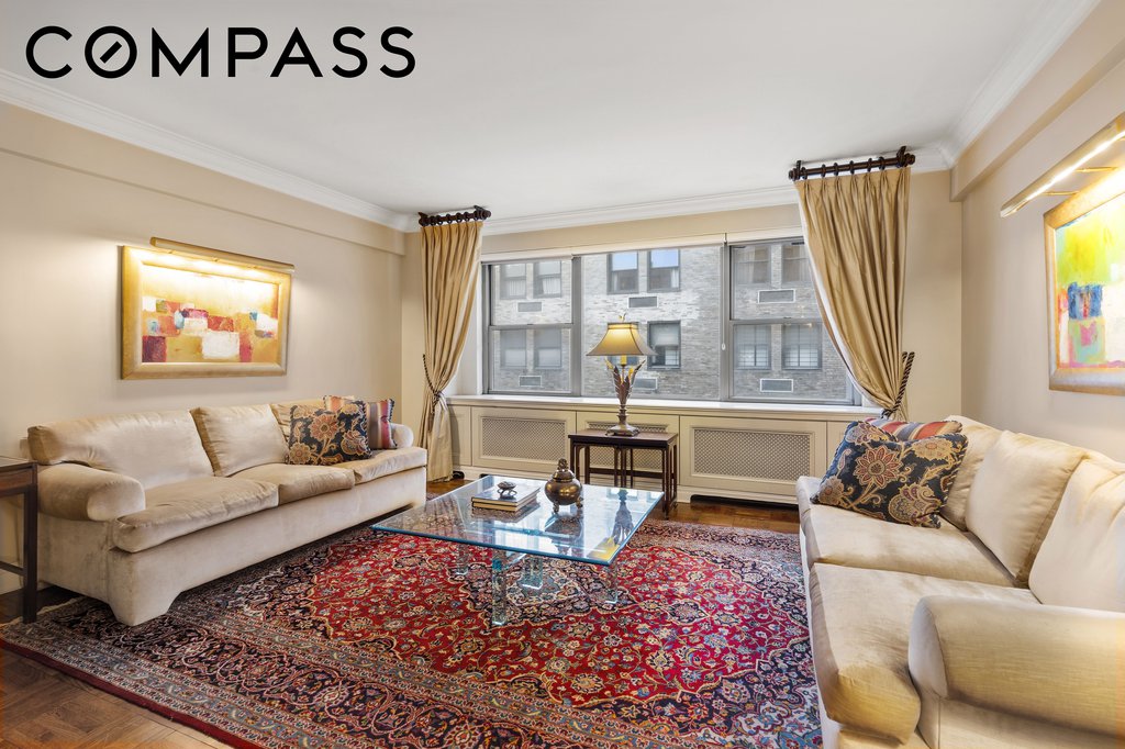110 East 57th Street, Unit 4FG photo 2