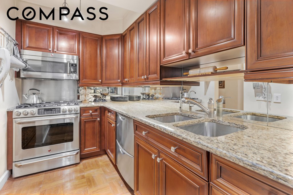 110 East 57th Street, Unit 4FG photo 10
