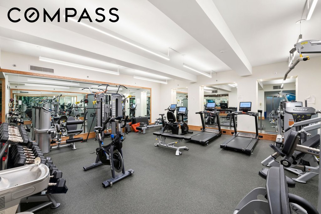 110 East 57th Street, Unit 4FG photo 21