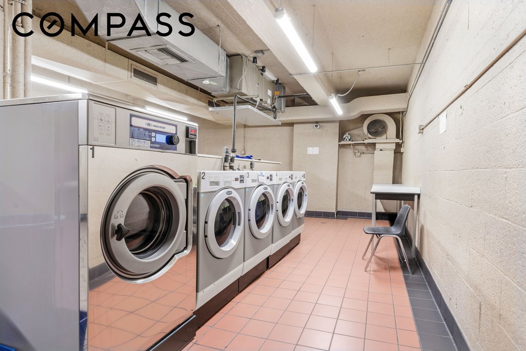 110 East 57th Street, Unit 4FG photo 22