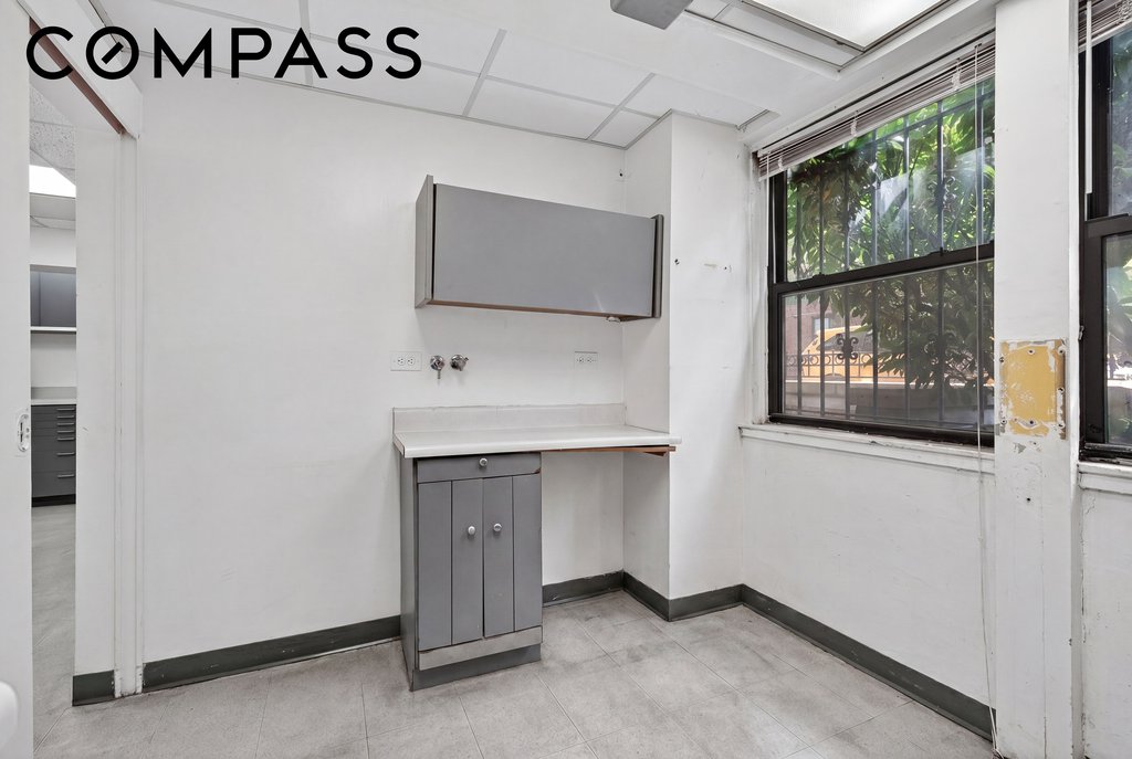 55 East 9th Street, Unit 1F photo 15