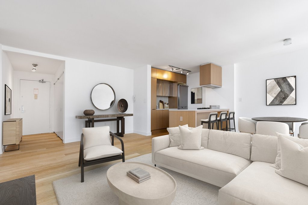 225 Rector Place, Unit 19A photo 2