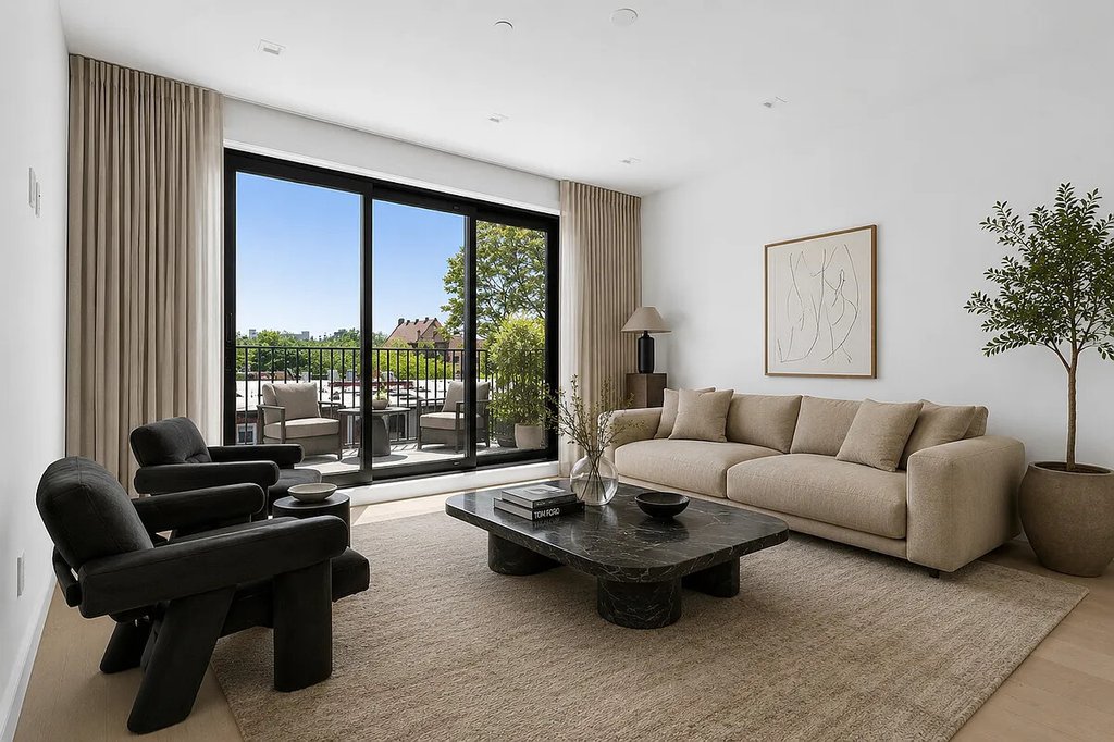 386 Kosciuszko Street, Unit PH