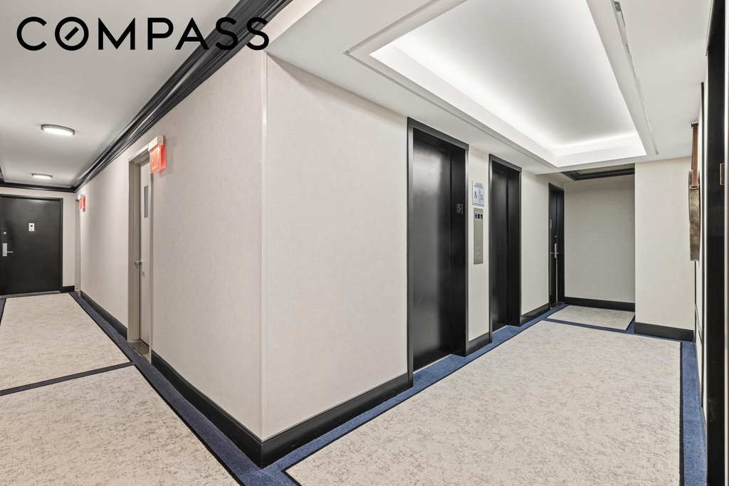2025 Broadway, Unit 5A photo 6
