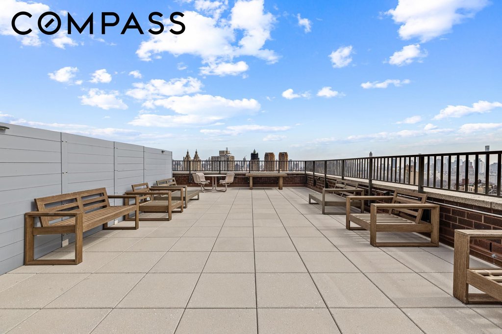 2025 Broadway, Unit 5A photo 9
