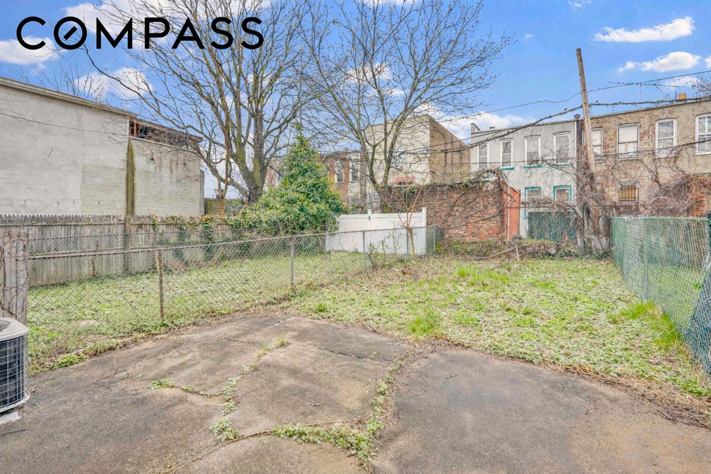 270 Amboy Street – For Sale photo 23