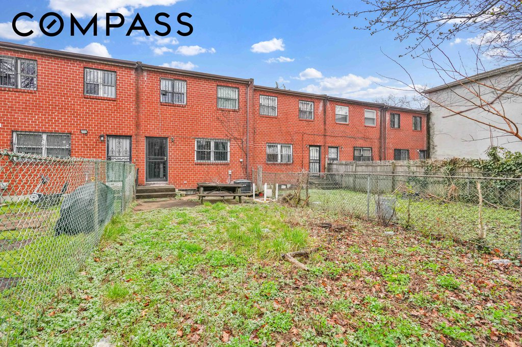 270 Amboy Street – For Sale photo 25