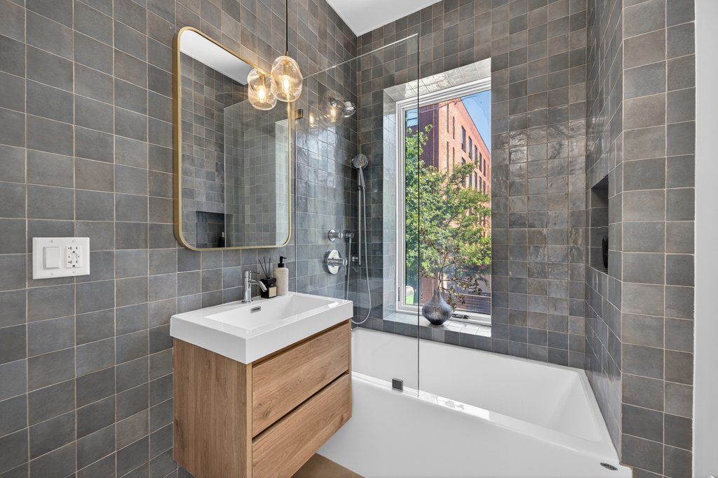 340 Carroll Street – For Sale photo 14