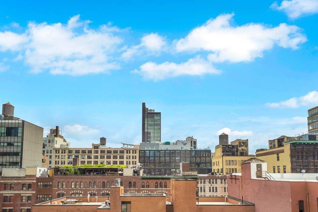 540 West 28th Street, Unit 8H photo 2