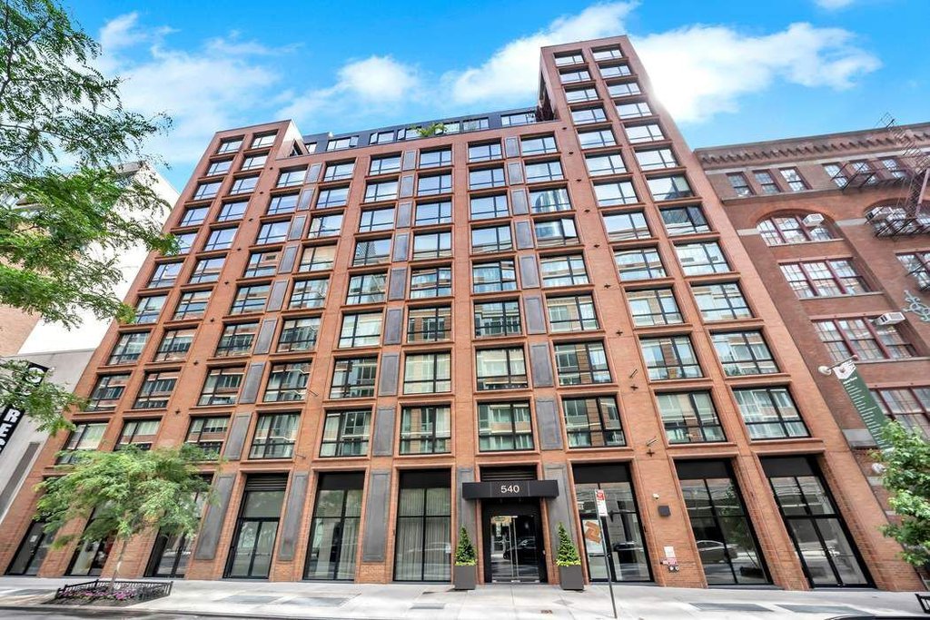 540 West 28th Street, Unit 8H photo 7