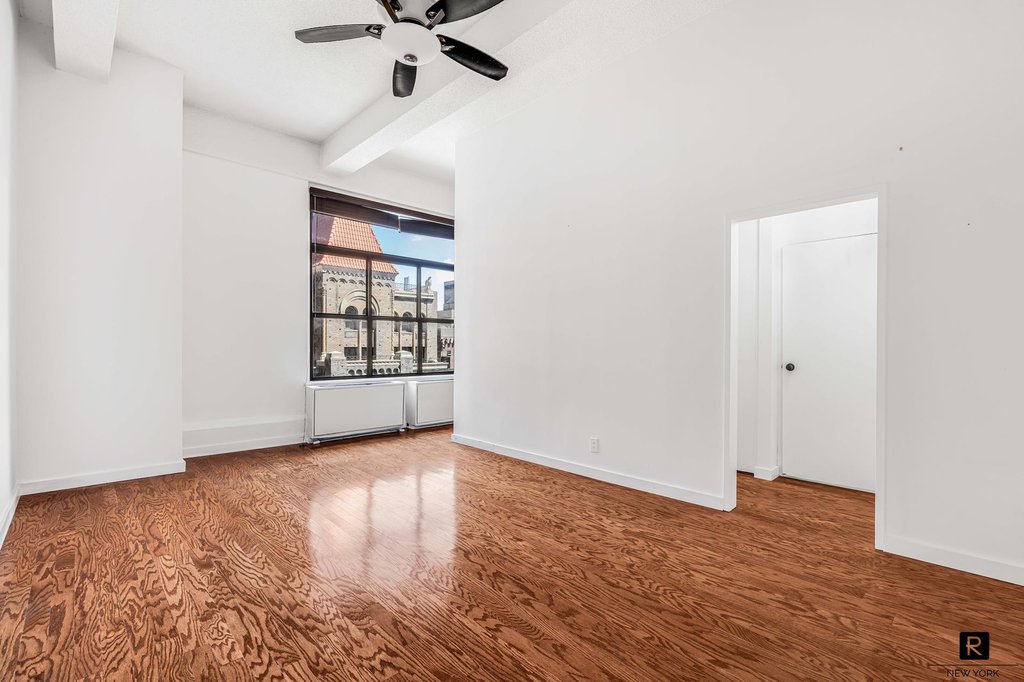 244 Madison Avenue, Unit 11L photo 2