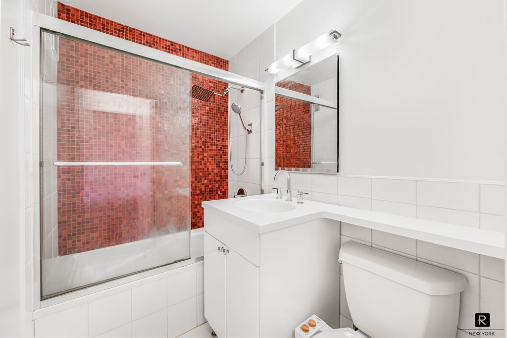 244 Madison Avenue, Unit 11L photo 8