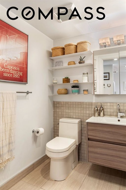 954 Bergen Street, Unit 5D photo 5