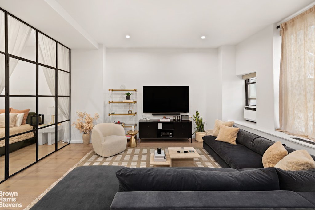21 East 22nd Street, Unit 3A photo 4