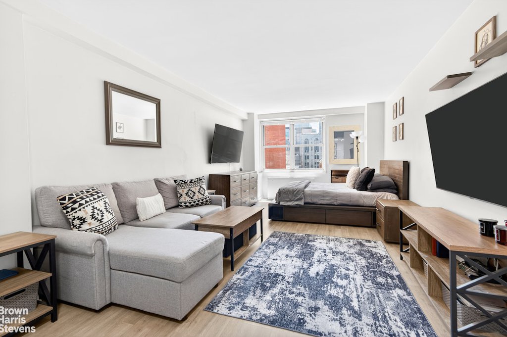 520 East 72nd Street, Unit 12E