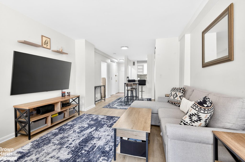 520 East 72nd Street, Unit 12E photo 2