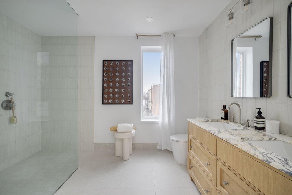 437 Lewis Avenue photo 8