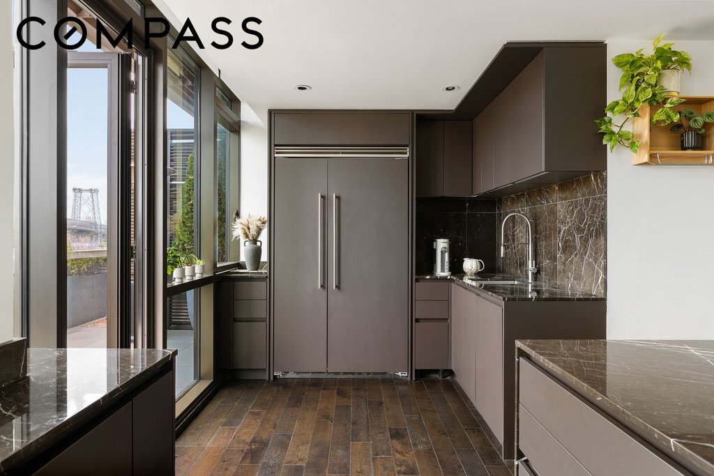 429 Kent Avenue, Unit PH3 photo 11