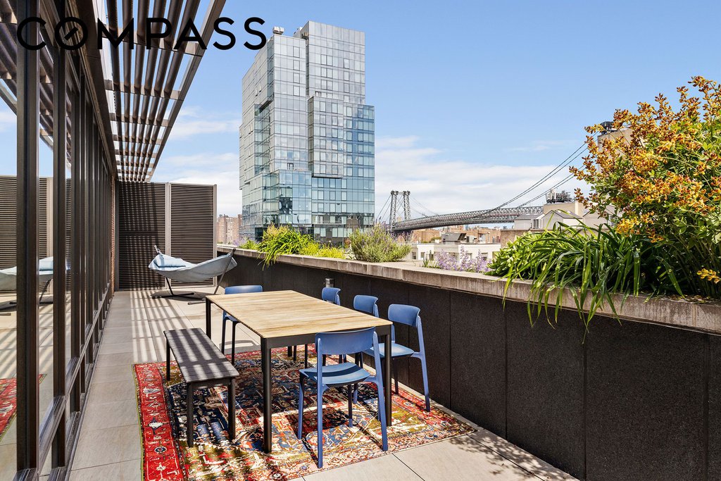 429 Kent Avenue, Unit PH3 photo 12