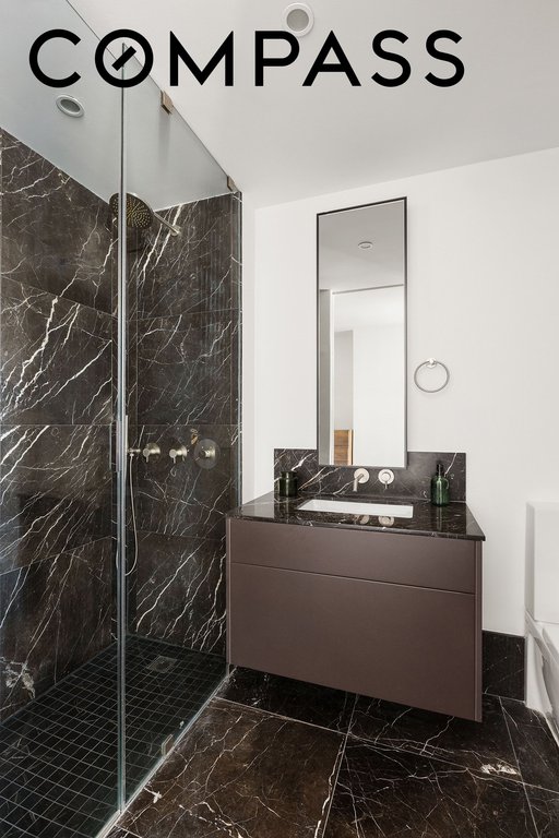 429 Kent Avenue, Unit PH3 photo 24