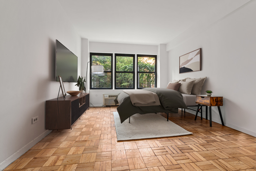 120 East 36th Street, Unit 3F photo 3