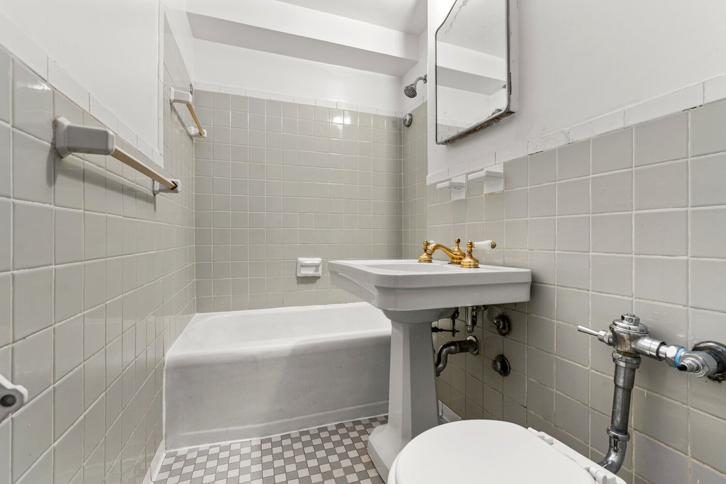 120 East 36th Street, Unit 3E photo 3