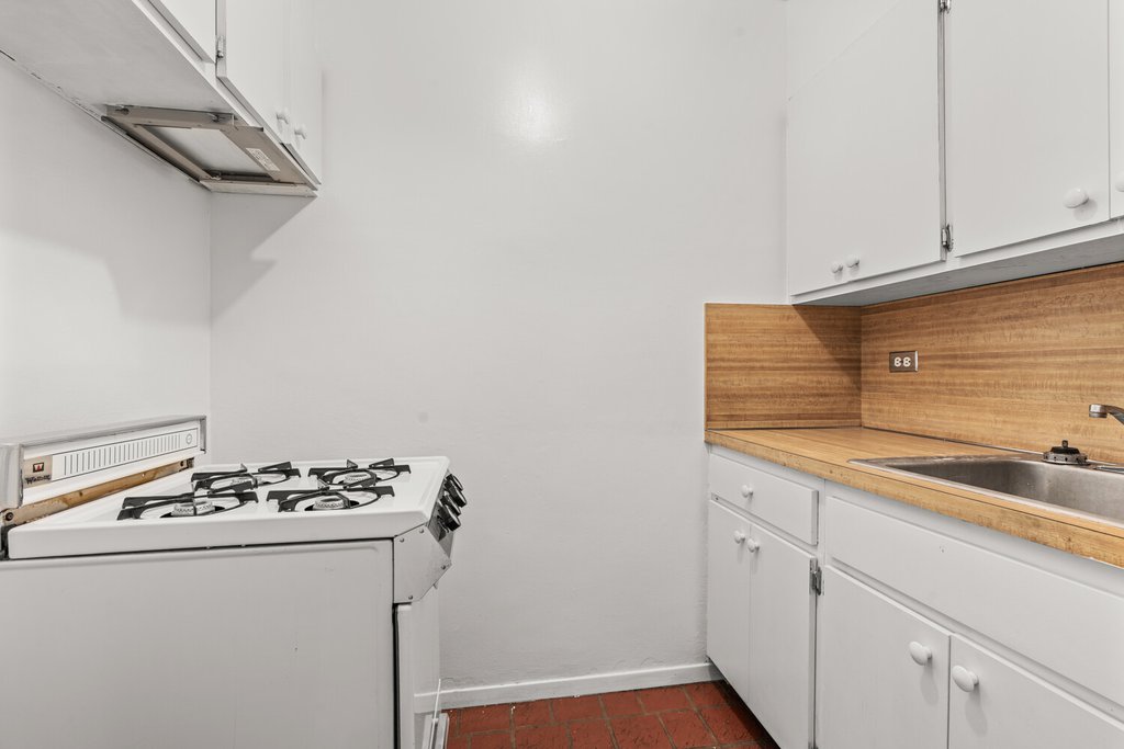 120 East 36th Street, Unit 3E photo 4