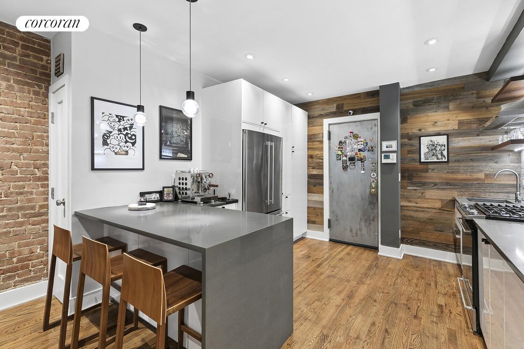 226 East 95th Street, Unit 206 photo 4
