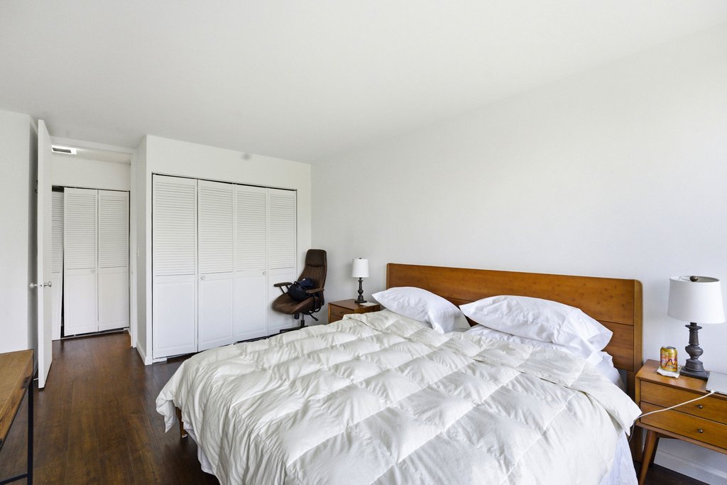 300 East 33rd Street, Unit 6N photo 5