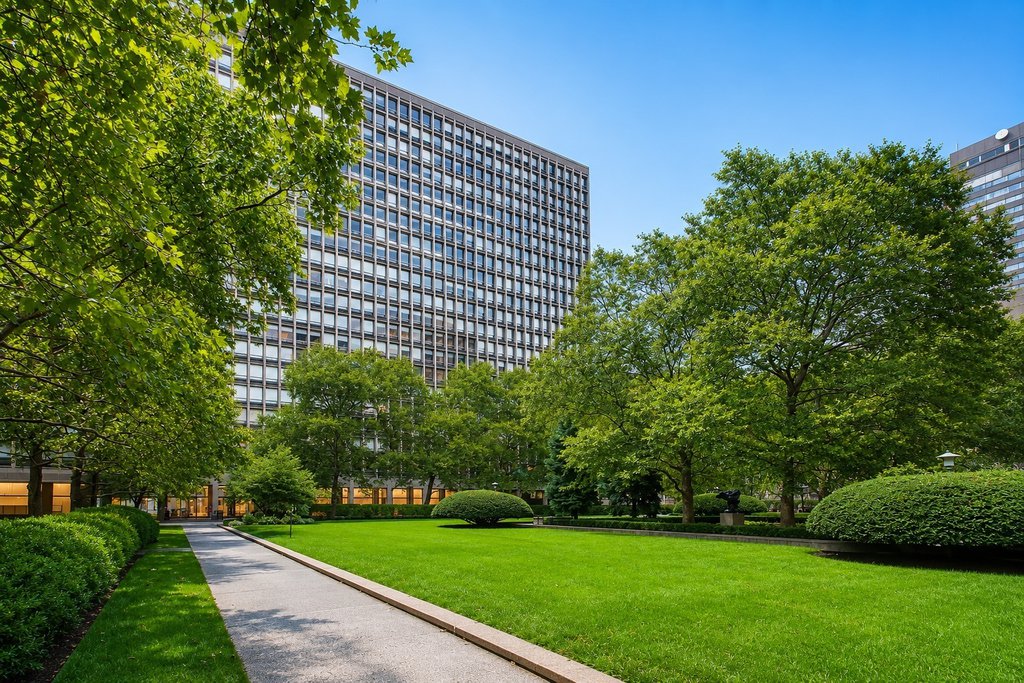 300 East 33rd Street, Unit 6N photo 13