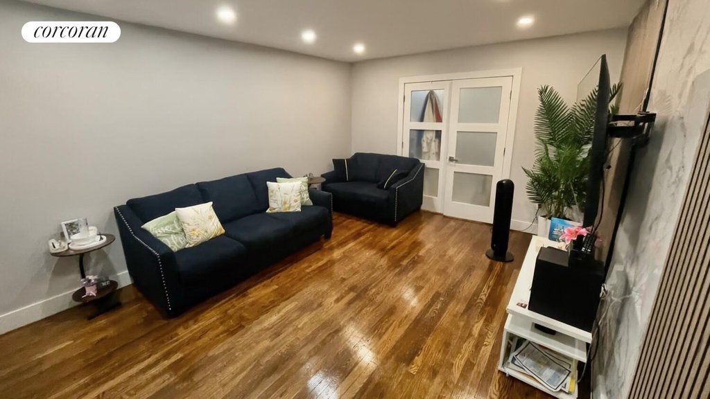 180 Van Cortlandt Park South, Unit 5J photo 3