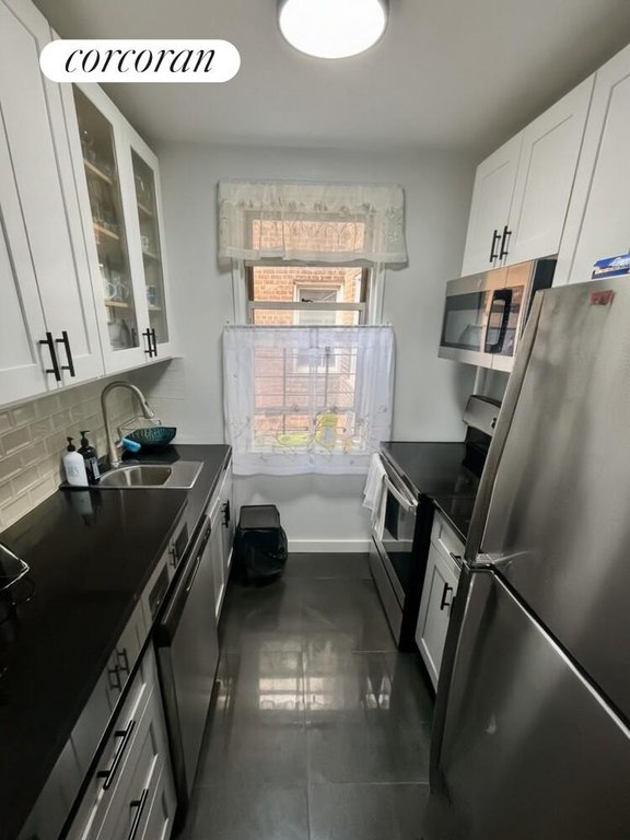 180 Van Cortlandt Park South, Unit 5J photo 4