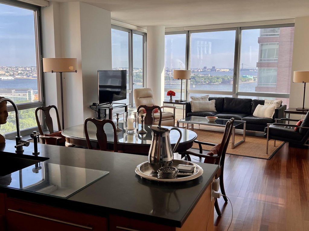 30 West Street, Unit 24E photo 2