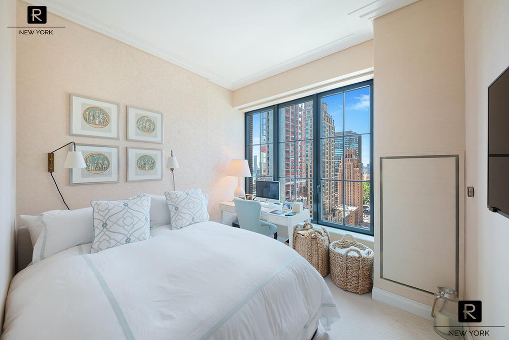 959 First Avenue, Unit 19D photo 9