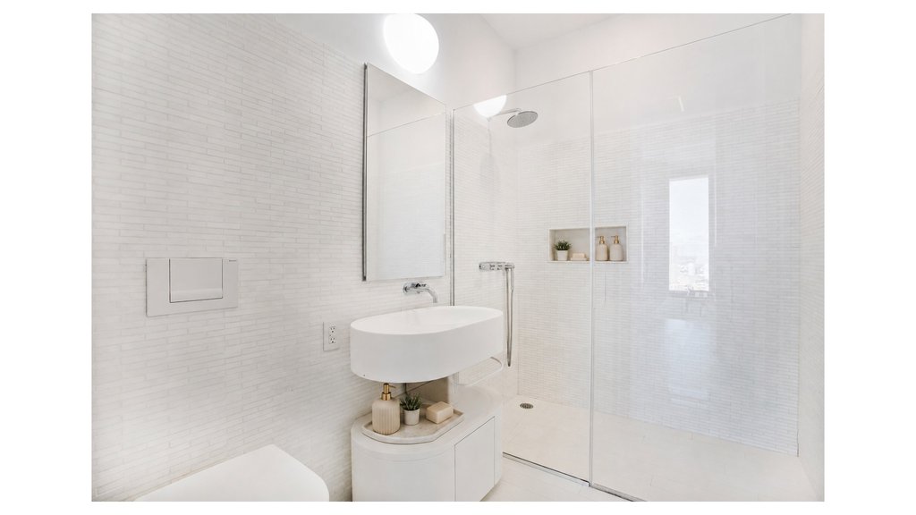 56 Leonard Street, Unit 39W photo 12