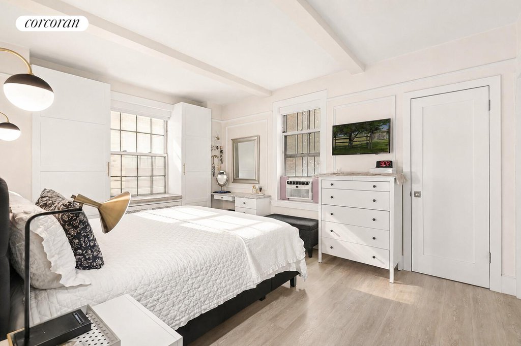 16 Park Avenue, Unit 12C photo 6
