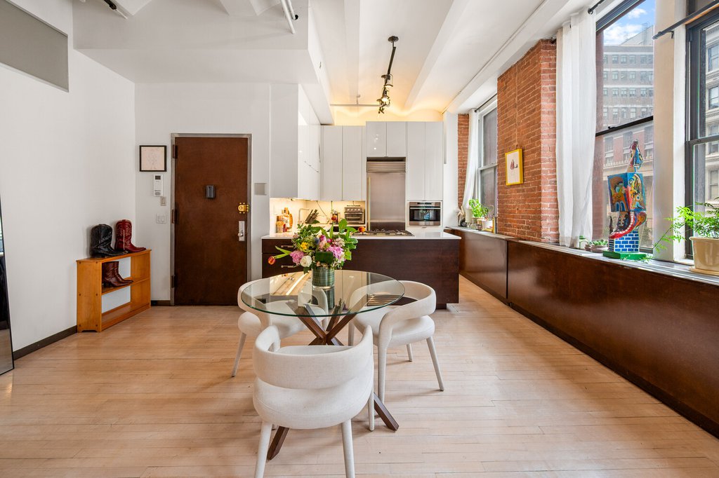 439 Lafayette Street, Unit 3 photo 14