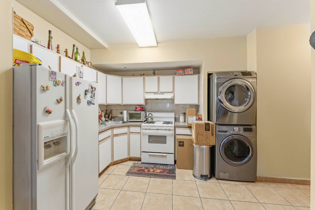 1556 Longfellow Avenue – For Sale photo 12