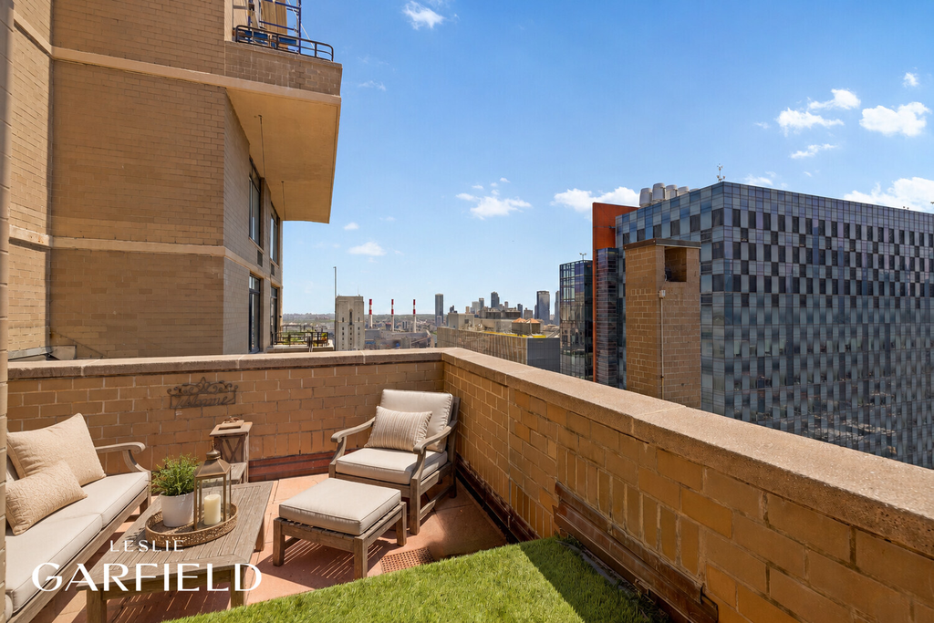 400 East 70th Street, Unit 3601 photo 15