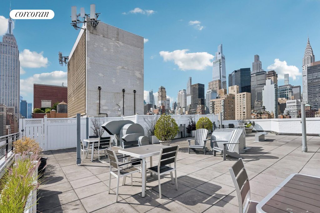 155 East 34th Street, Unit 9V photo 5