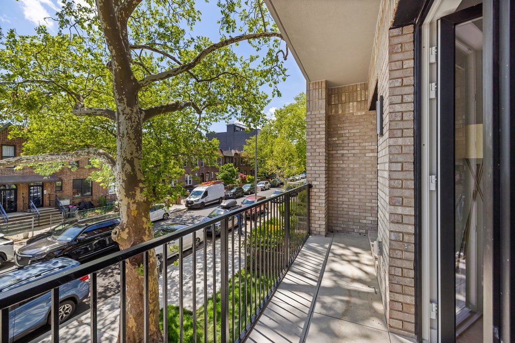 373 Rutland Road, Unit 2B photo 5